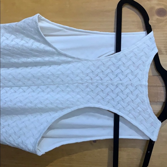 Dress - Picture 4 of 4